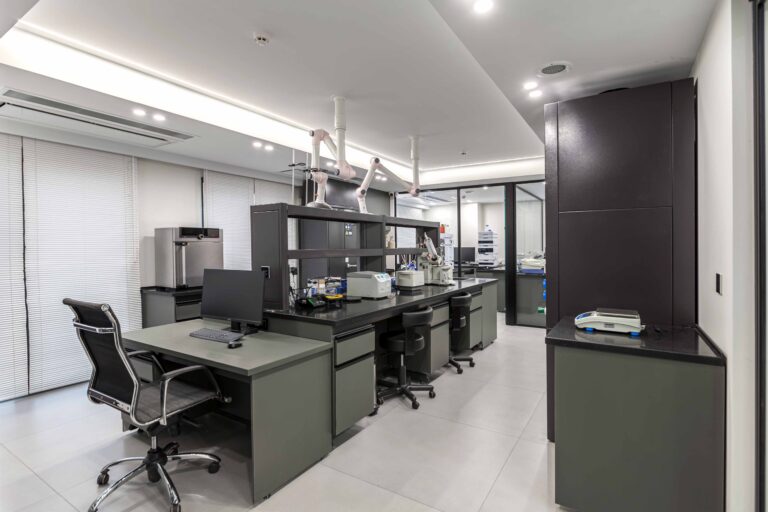 Arolab