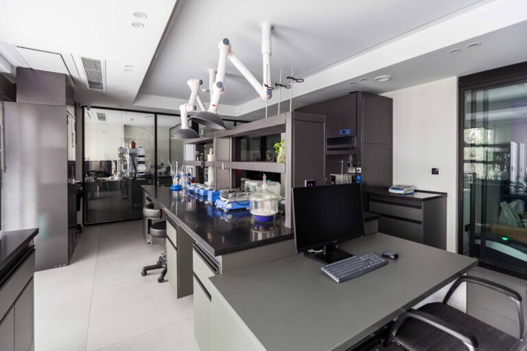 Arolab