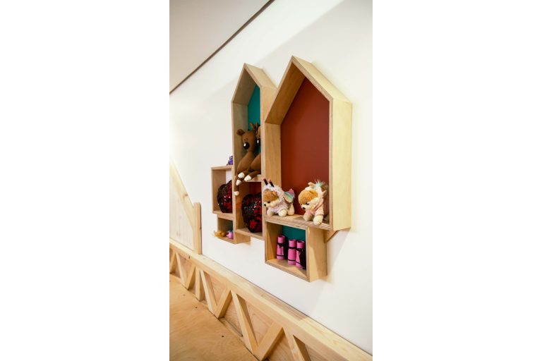 Nila and Nora’s Room