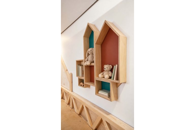 Nila and Nora’s Room
