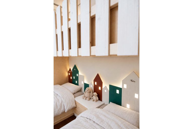 Nila and Nora’s Room